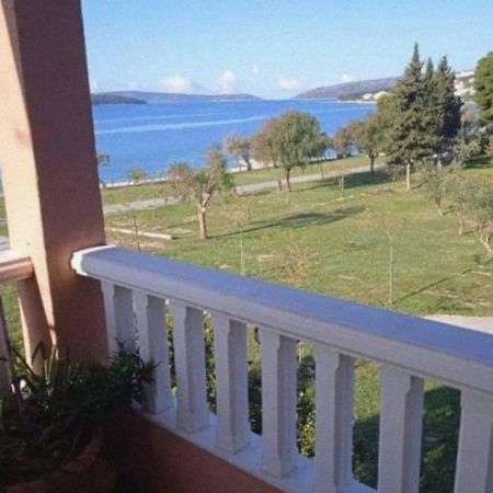 Apartment Lotus Trogir Exterior photo