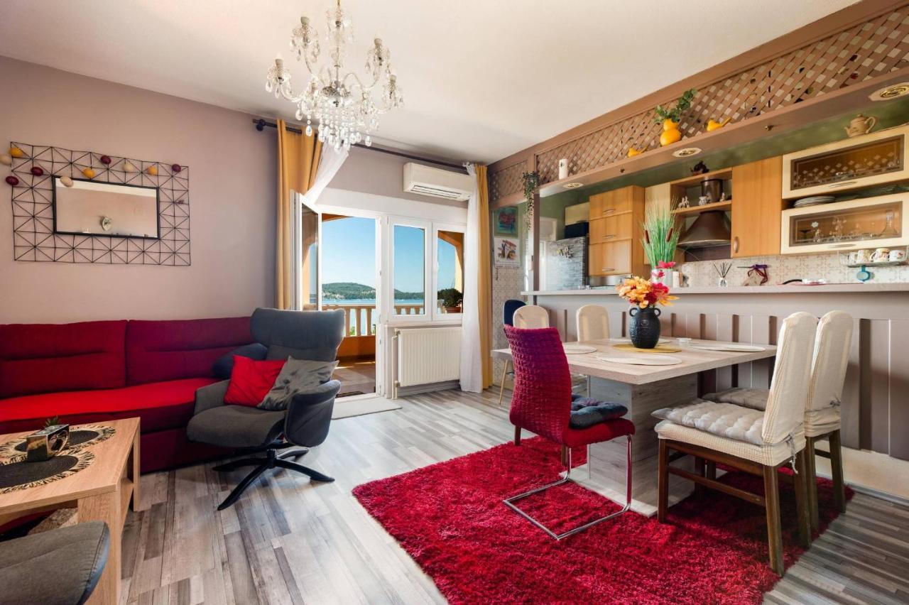 Apartment Lotus Trogir Exterior photo