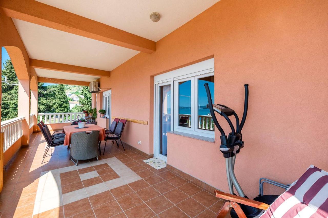 Apartment Lotus Trogir Exterior photo
