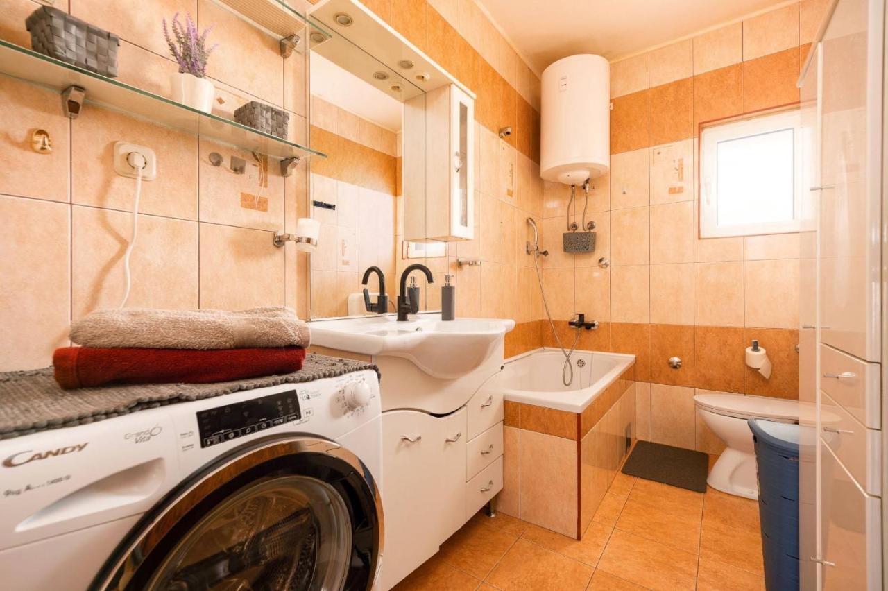 Apartment Lotus Trogir Exterior photo