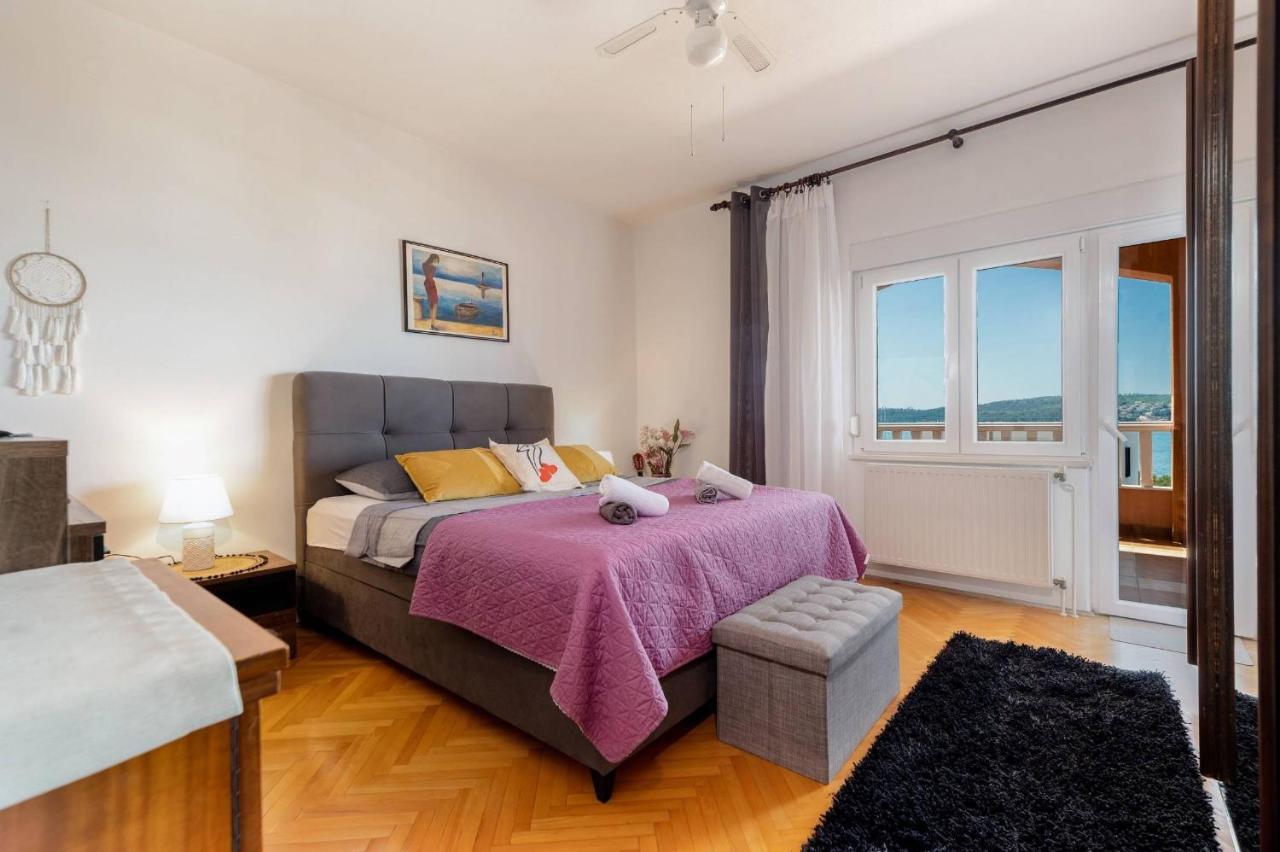 Apartment Lotus Trogir Exterior photo